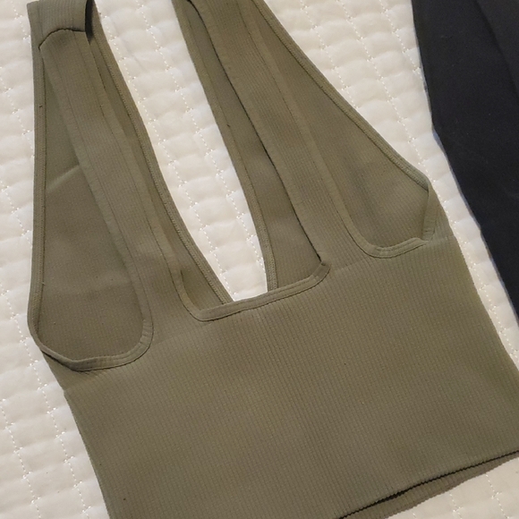 Free People Olive And Black V-Neck Crop Top - Picture 6 of 9